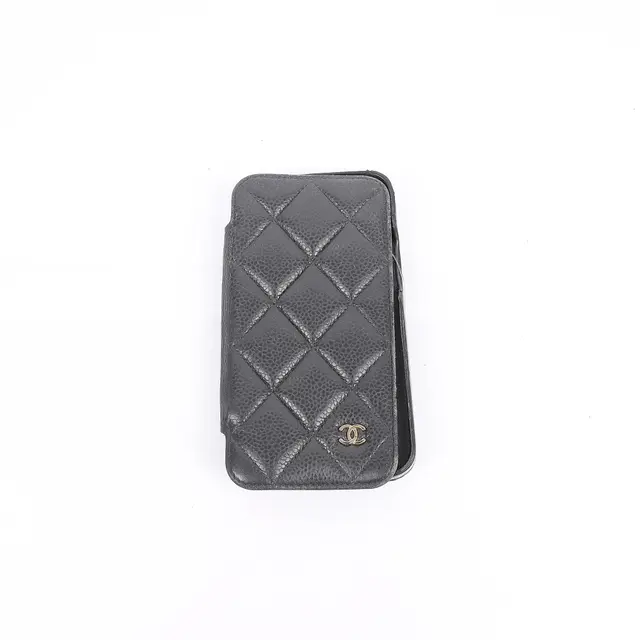 product shot — Chanel