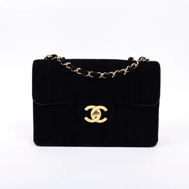 product shot — Chanel