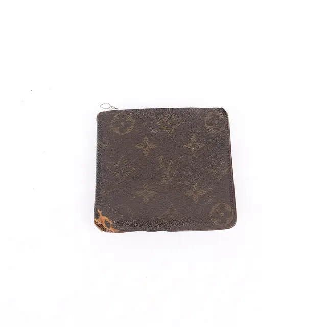 product shot — Louis Vuitton