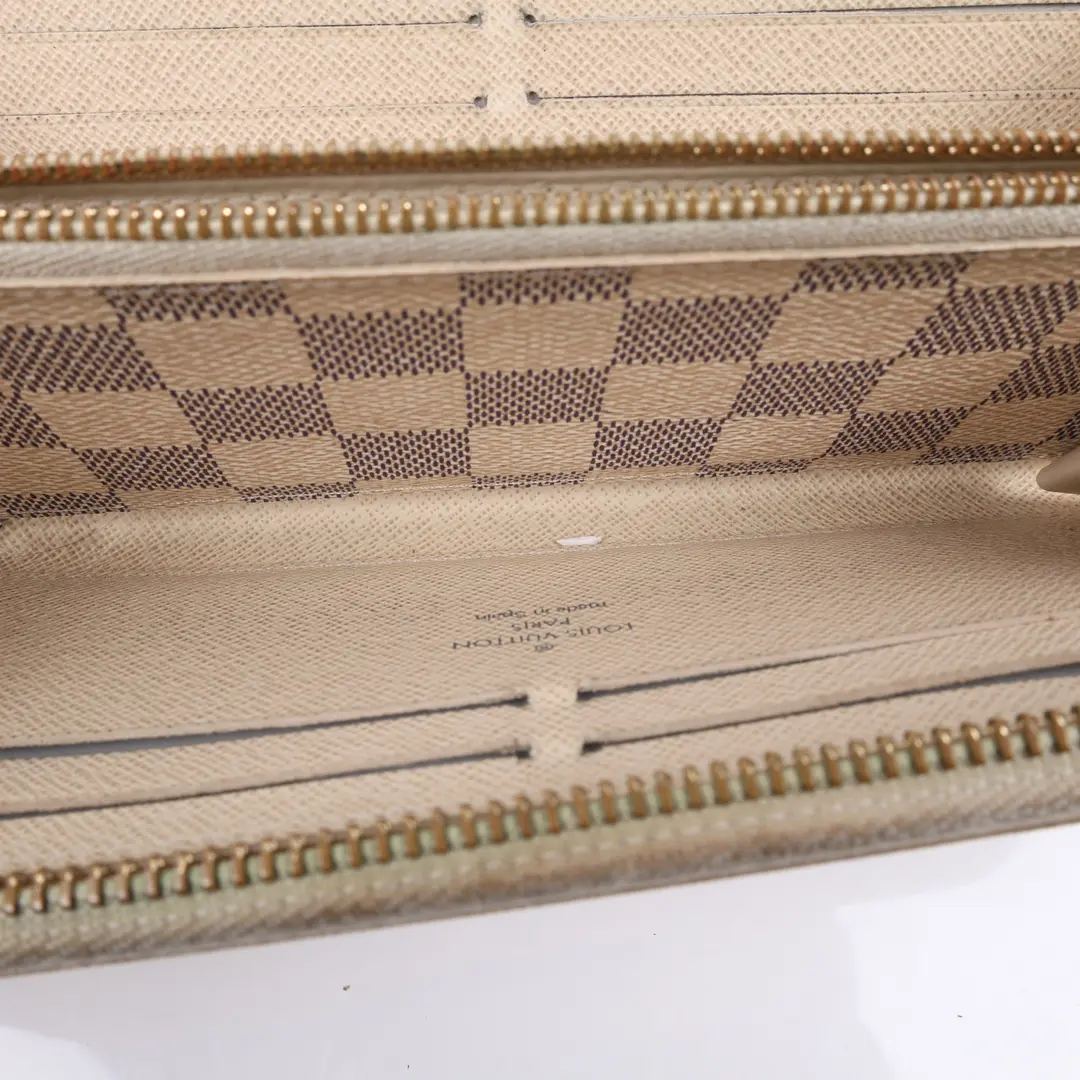 Louis Vuitton Zippy Beige Damier Azur Wallet