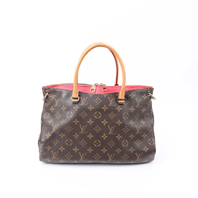 product shot — Louis Vuitton