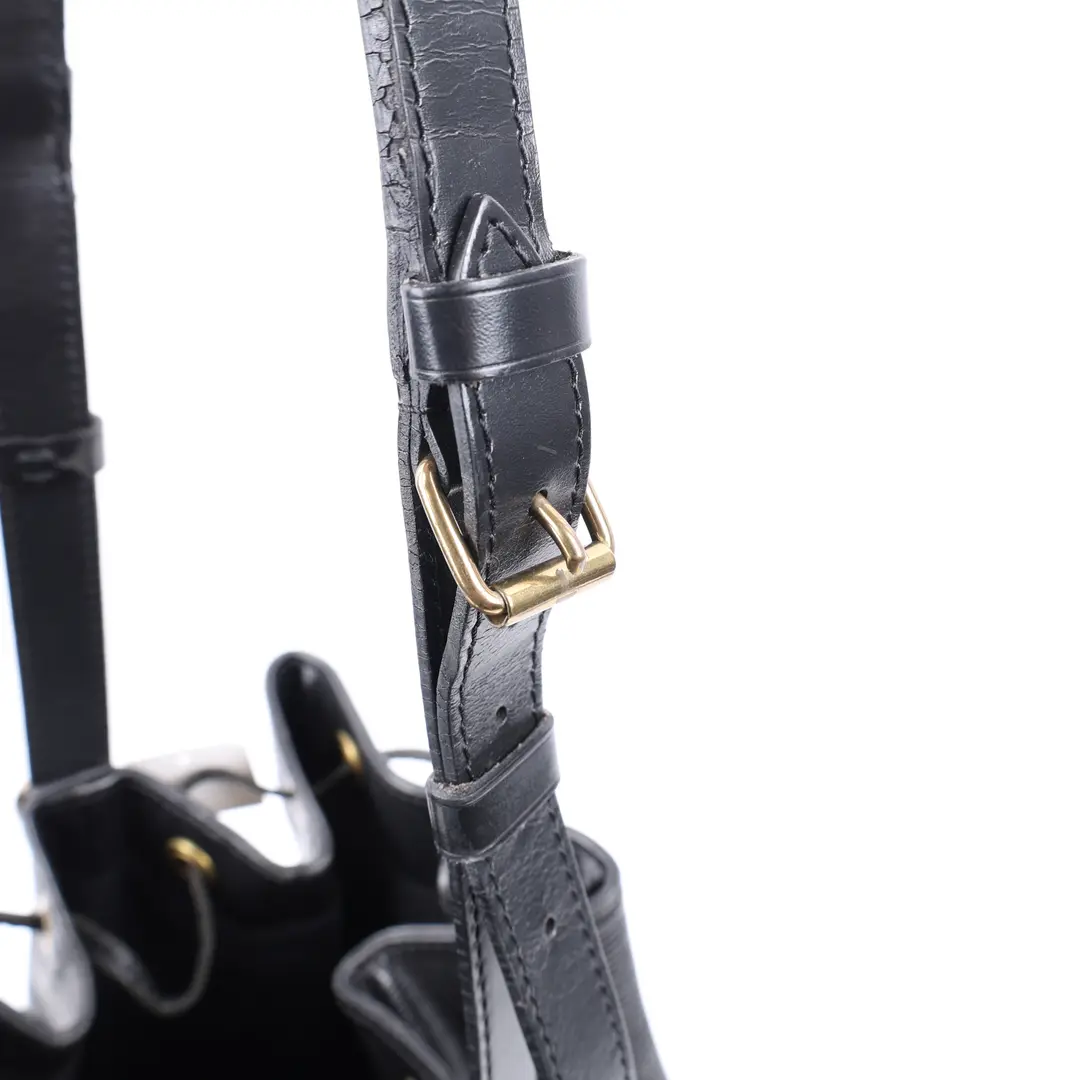 Louis Vuitton Noe Black Epi Leather Shoulder Bag