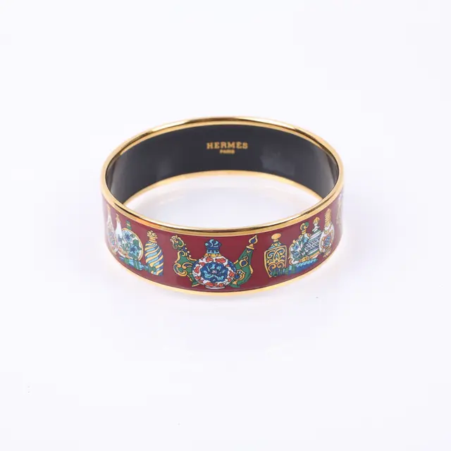product shot — Hermes
