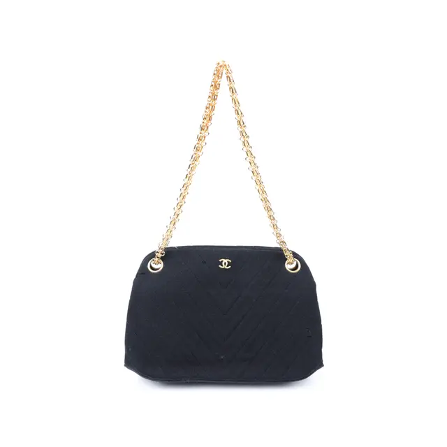 product shot — Chanel