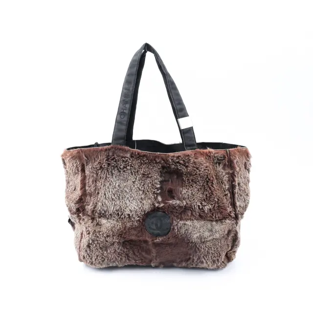 product shot — Chanel