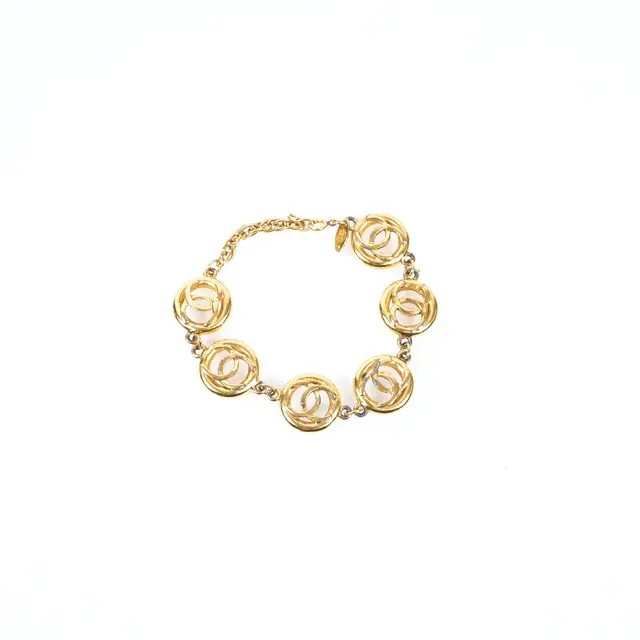 product shot — Chanel