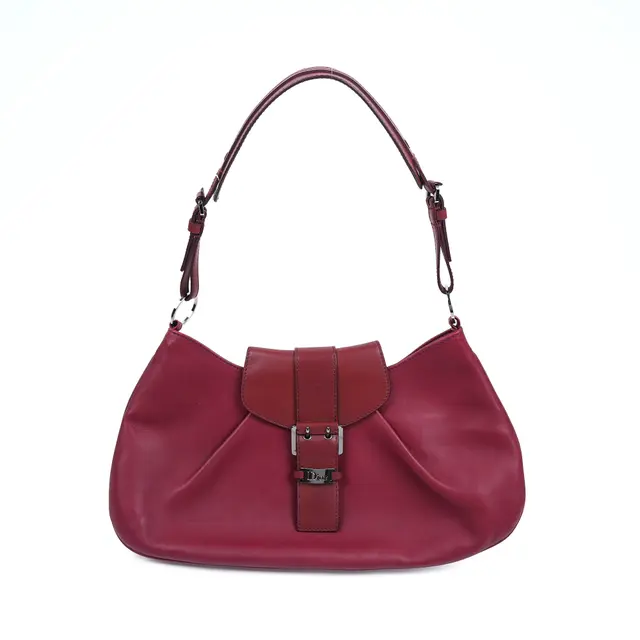 product shot — Christian Dior