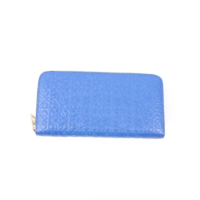 product shot — Loewe
