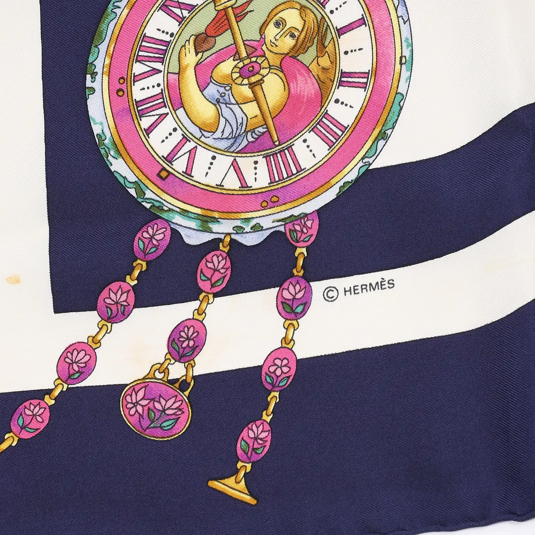 Hermes Parmi les Fleurs Je Compte les Heures Silk Scarf