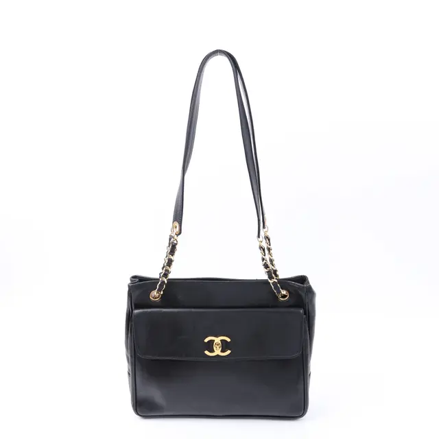 product shot — Chanel