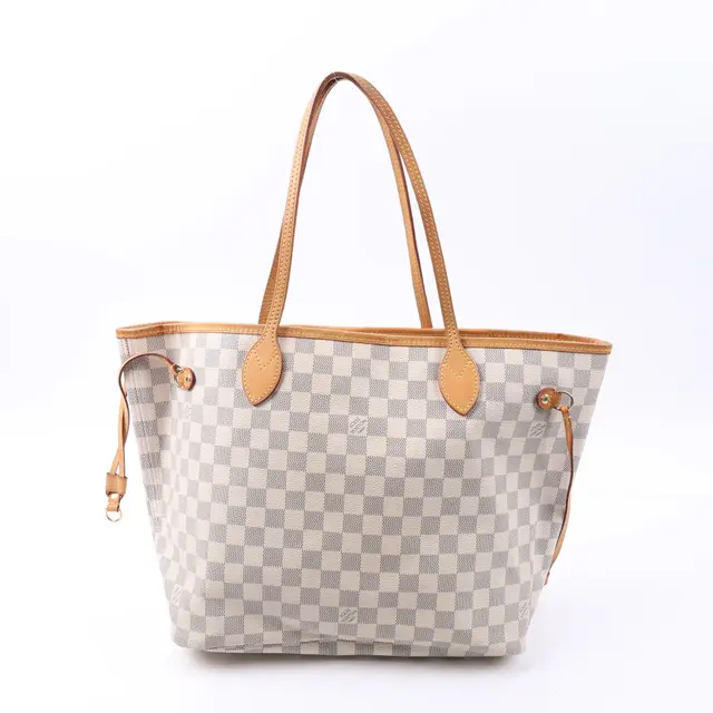 product shot — Louis Vuitton