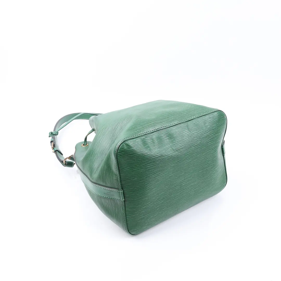 Louis Vuitton Petit Noe Green Epi Leather Shoulder Bag