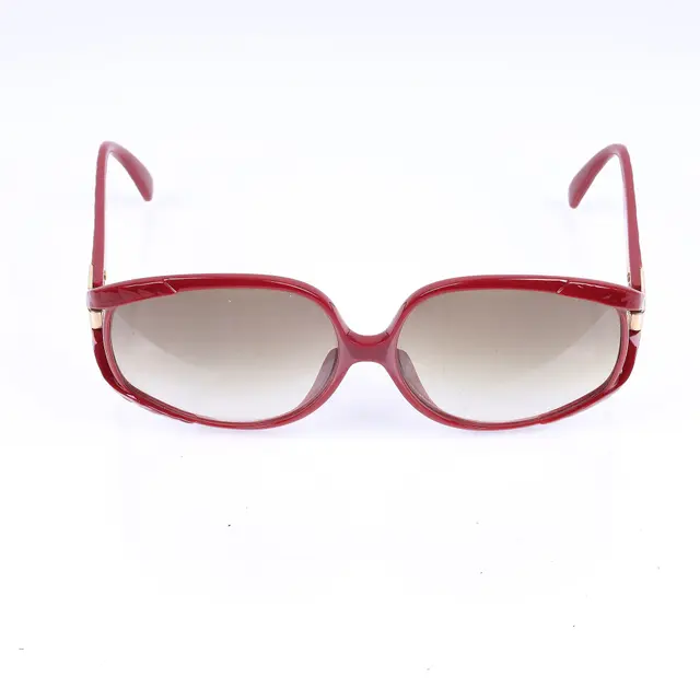 product shot — Dior