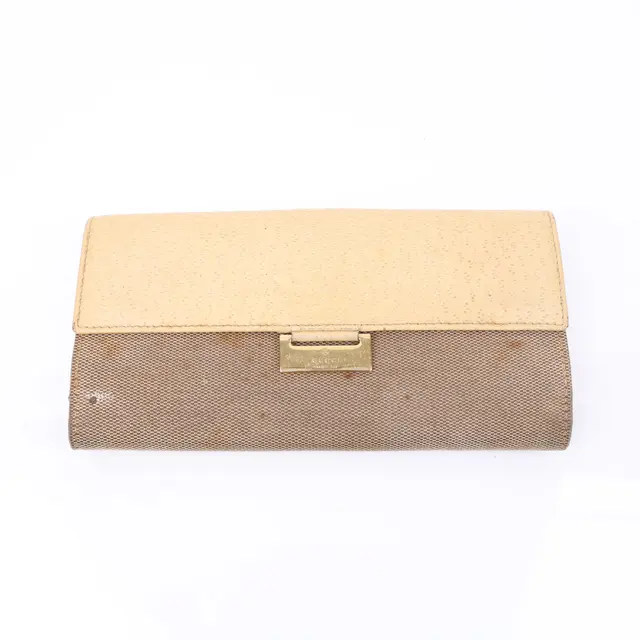product shot — Gucci