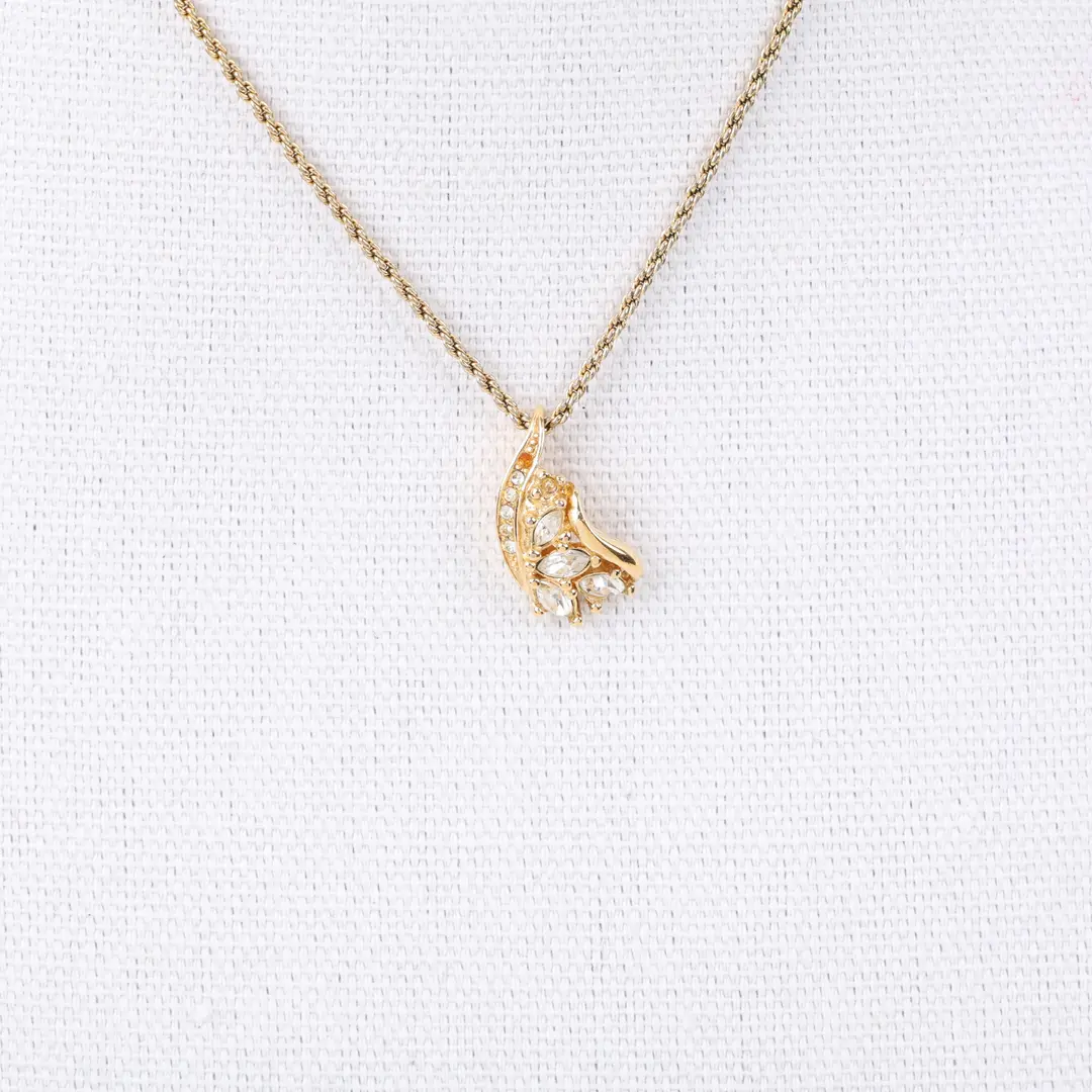 Christian Dior Vintage Rhinestone Leaf Gold Gold Plated Necklace