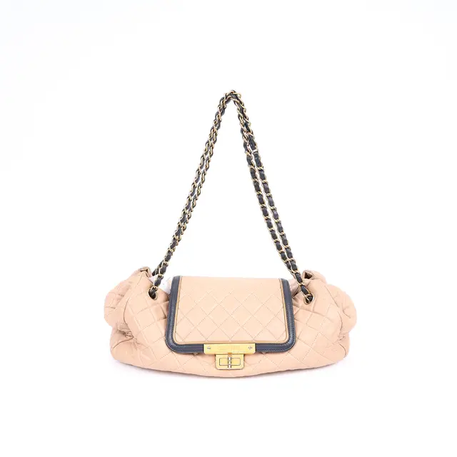 product shot — Chanel