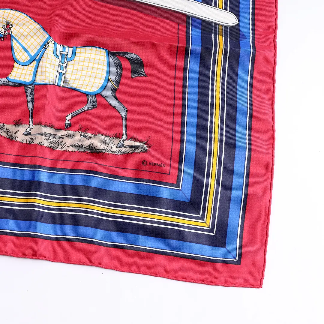 Hermes Couvertures et Tenues de Jour Red Silk Scarf