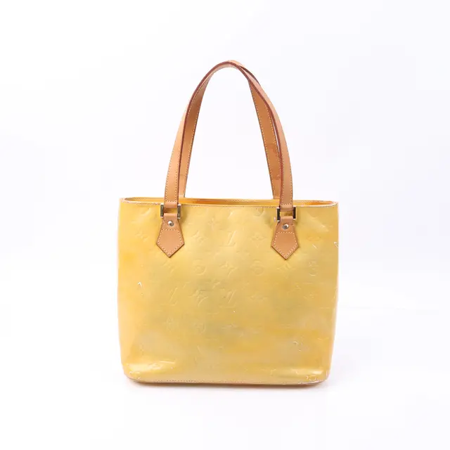 product shot — Louis Vuitton