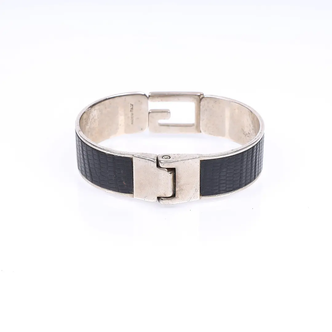 Gucci Vintage G Logo Black Leather Silver Bangle Bracelet