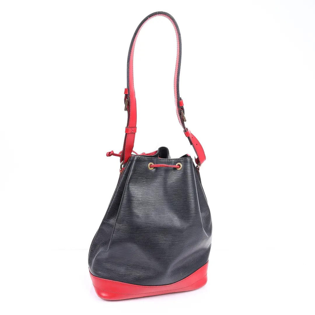 Louis Vuitton Noe Black Epi Leather Shoulder Bag
