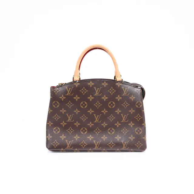product shot — Louis Vuitton