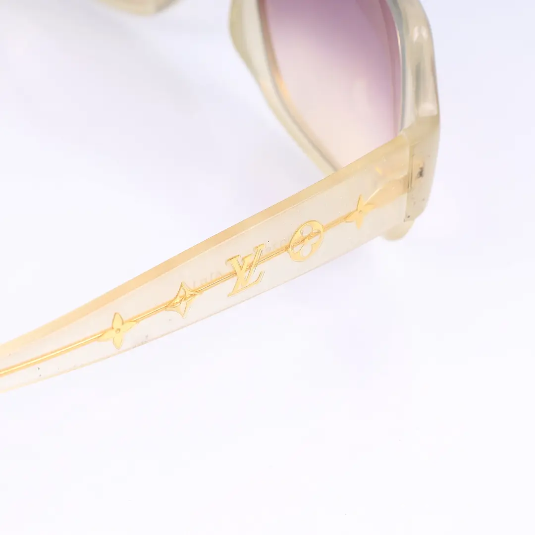 Louis Vuitton Obsession Carre Beige Acetate Sunglasses