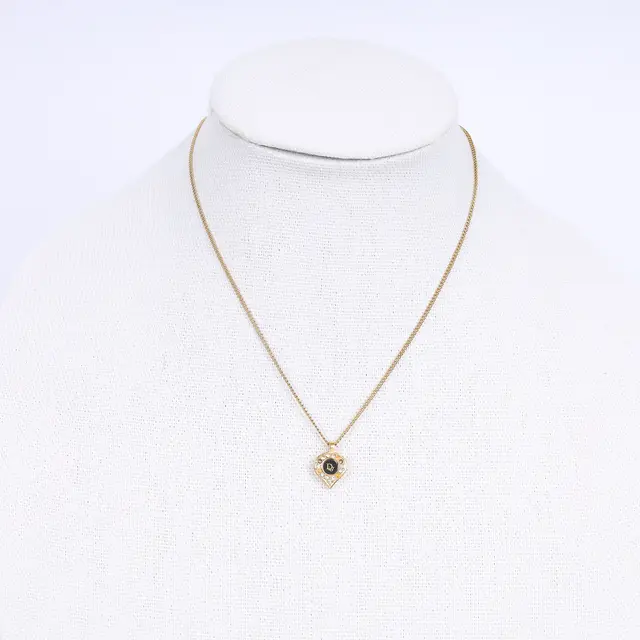 product shot — Dior