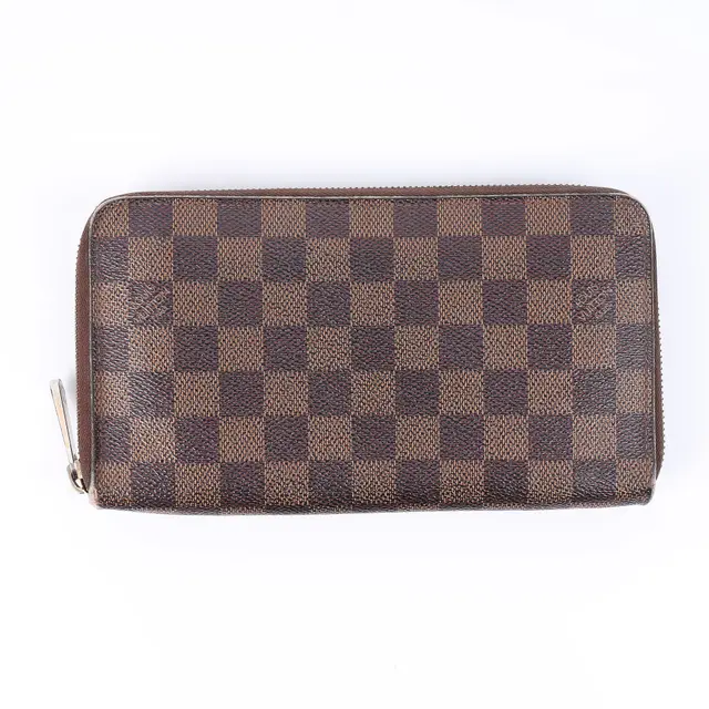 product shot — Louis Vuitton