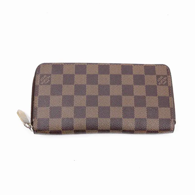 product shot — Louis Vuitton