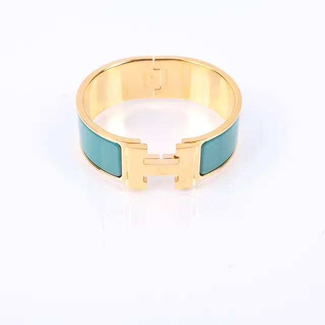 product shot — Hermes