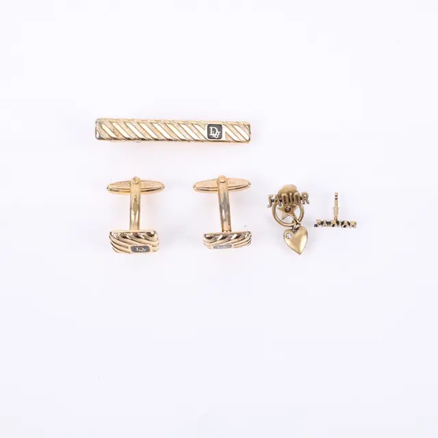 product shot — Dior