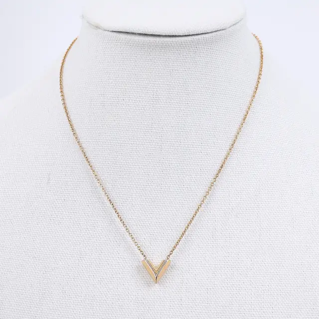 product shot — Louis Vuitton