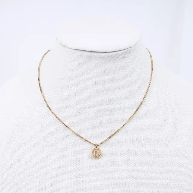 product shot — Dior