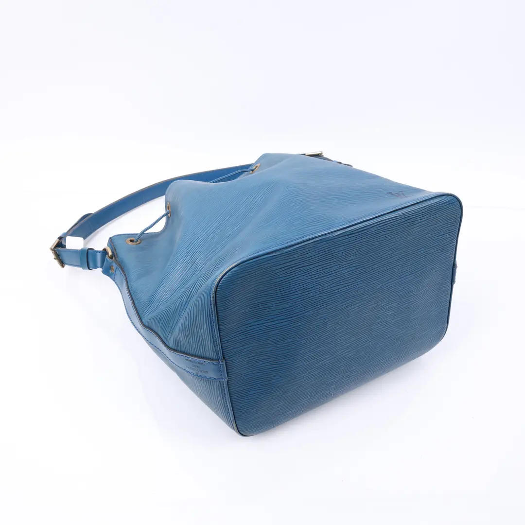 Louis Vuitton Noe Blue Epi Leather Shoulder Bag