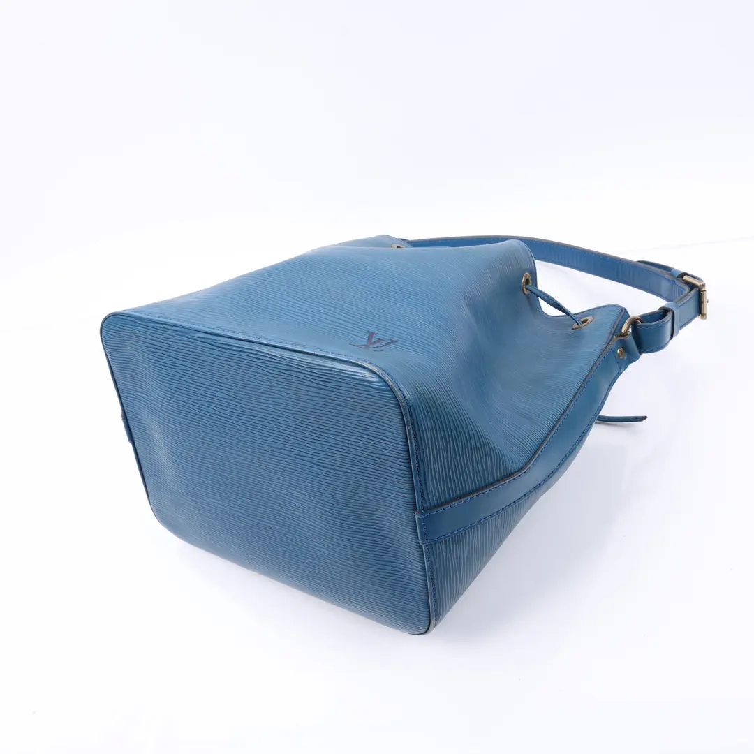 Louis Vuitton Noe Blue Epi Leather Shoulder Bag