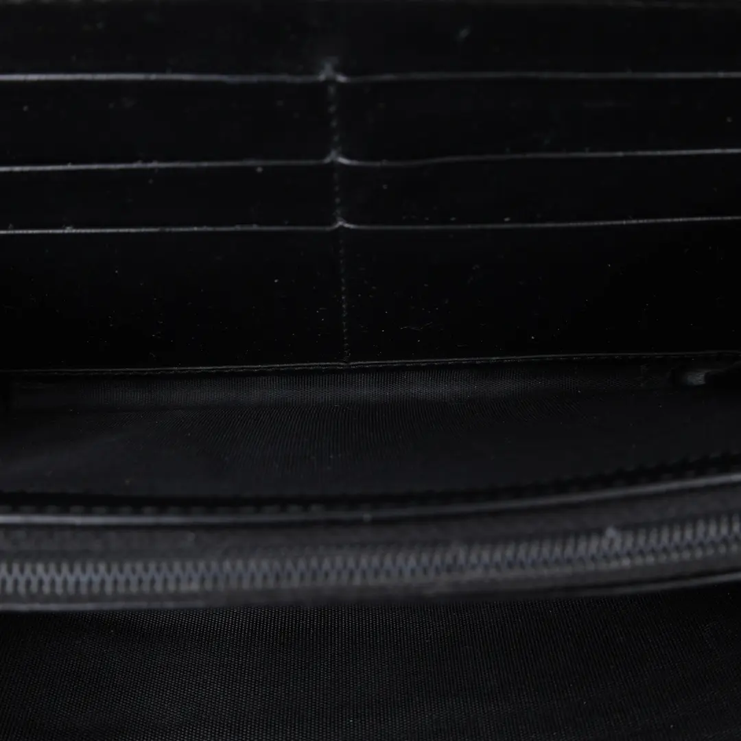 Gucci GG Supreme Black Leather Zip Around Wallet