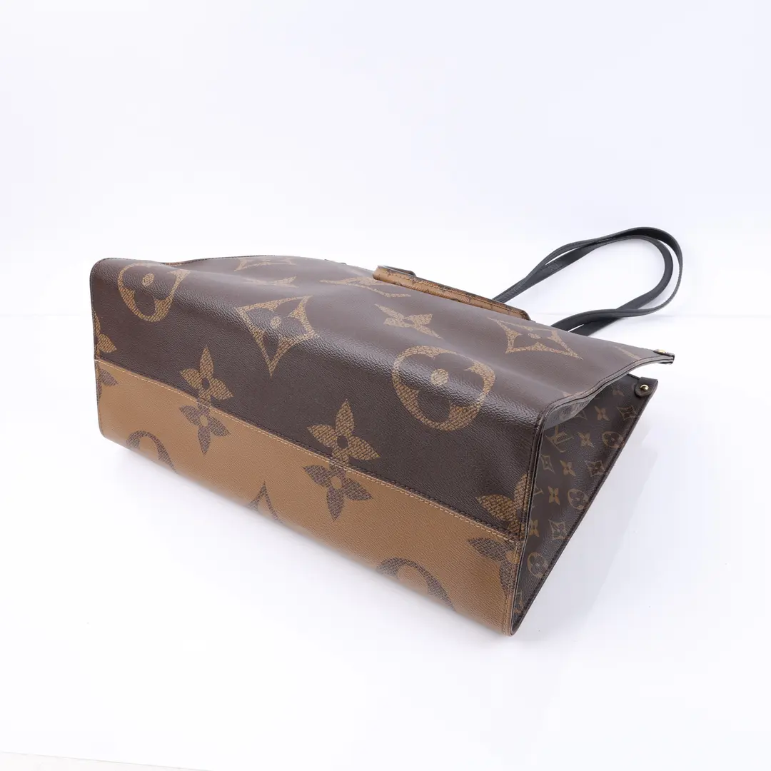 Louis Vuitton Onthego MM Brown Monogram Giant Tote Bag