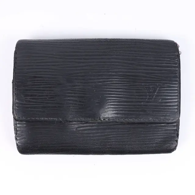 product shot — Louis Vuitton