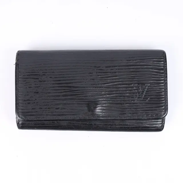 product shot — Louis Vuitton