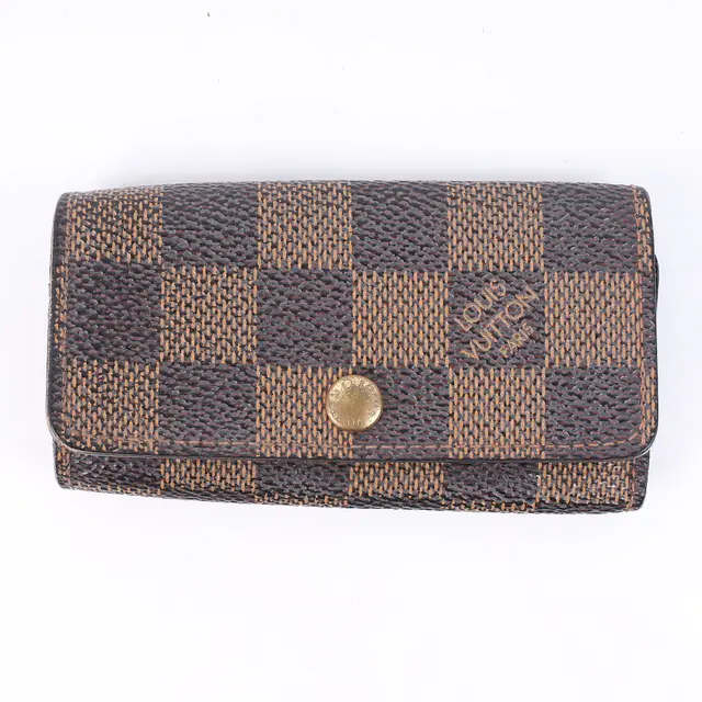 product shot — Louis Vuitton