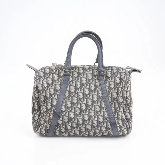 product shot — Dior