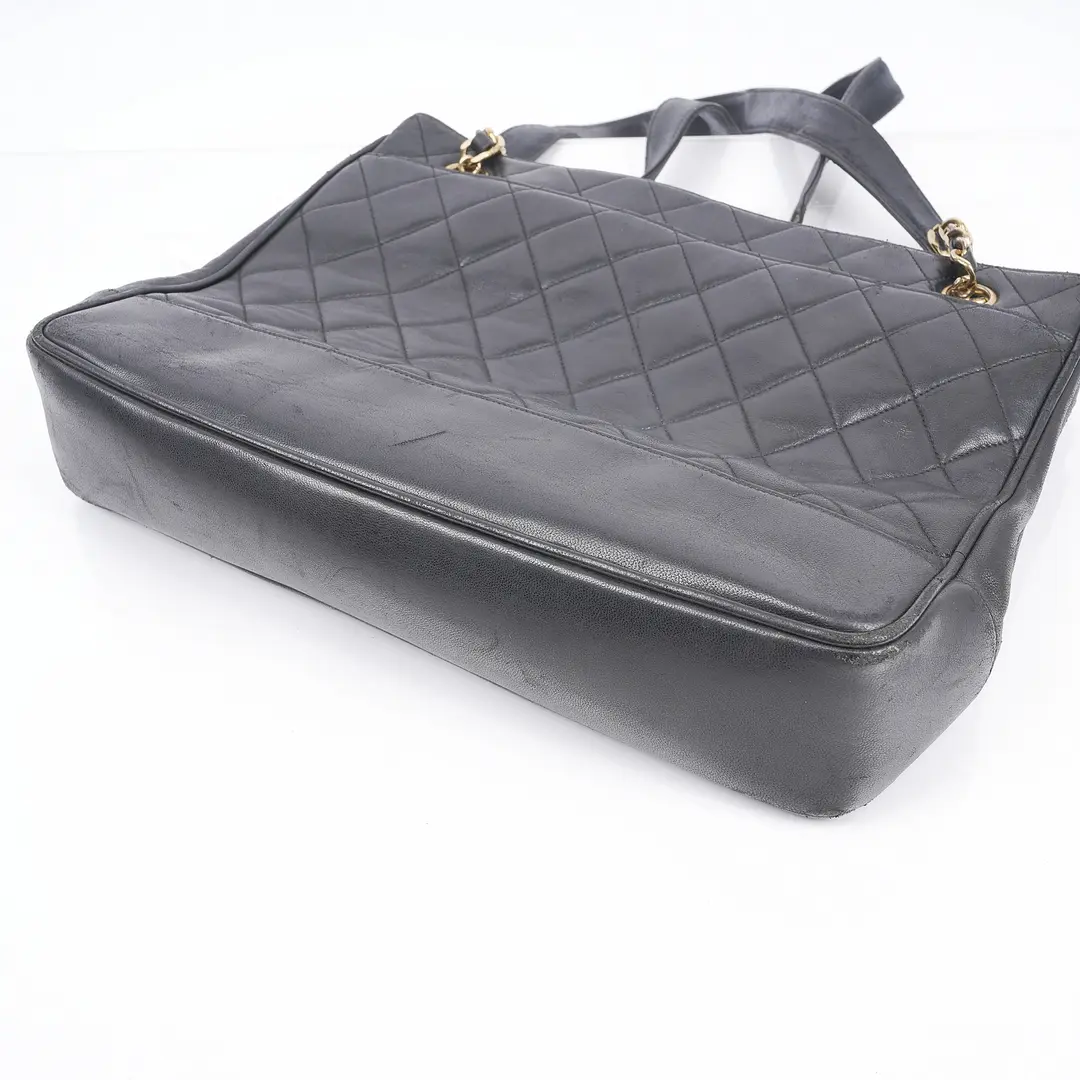 Chanel Vintage Quilted Lambskin Shoulder Bag Black