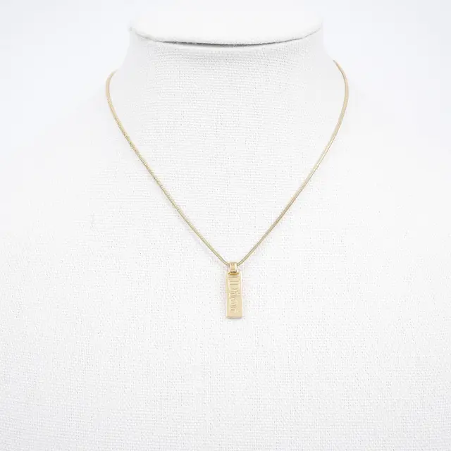 product shot — Dior