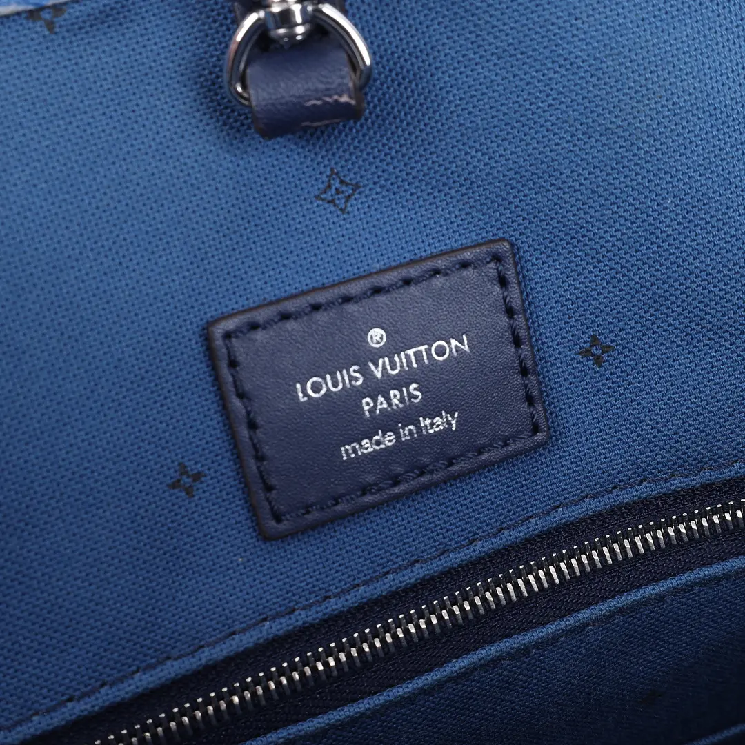 Louis Vuitton Onthego GM Blue Monogram Escale Tote Bag