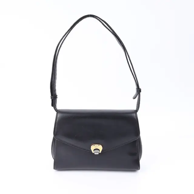 product shot — Gucci
