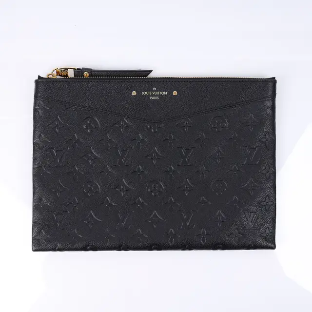 product shot — Louis Vuitton