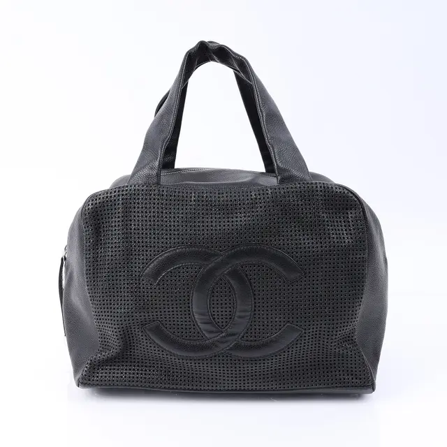 product shot — Chanel