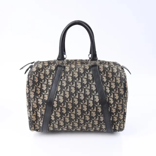 product shot — Dior