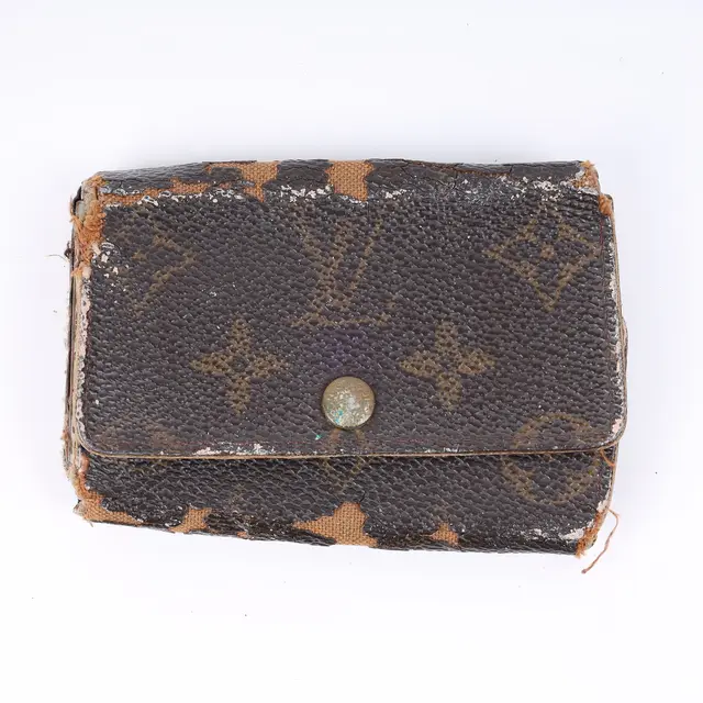 product shot — Louis Vuitton