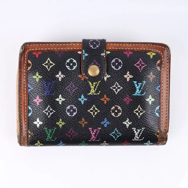 product shot — Louis Vuitton